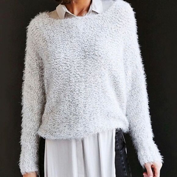 Urban Outfitters Ecote Fuzzy Eyelash Knit Cropped Sweater Boho Gray & White XS - Picture 2 of 10